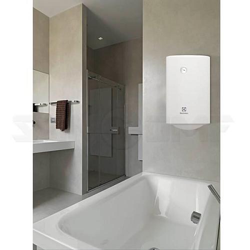 Electrolux EWH 100 Quantum Pro электрический накопительный водонагреватель
